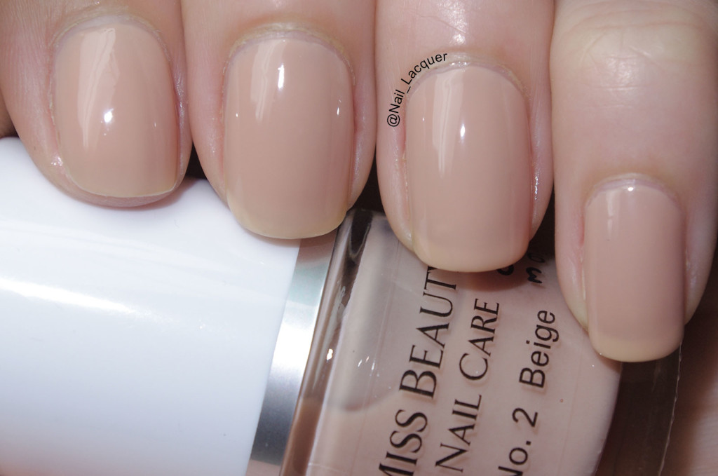 Miss Beauty beige swatch (1)