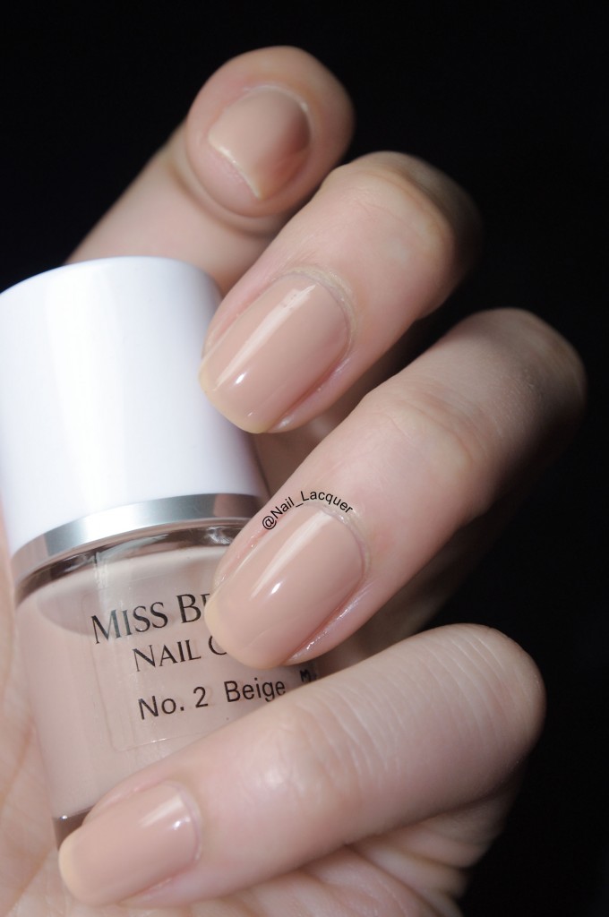 Miss Beauty beige swatch (3)