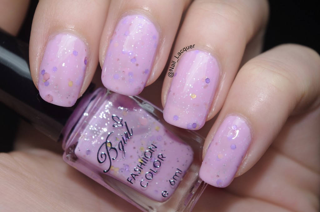 born-pretty-store-bgirl-sparkle-yogurt-milky-glitter-polish-review (5)