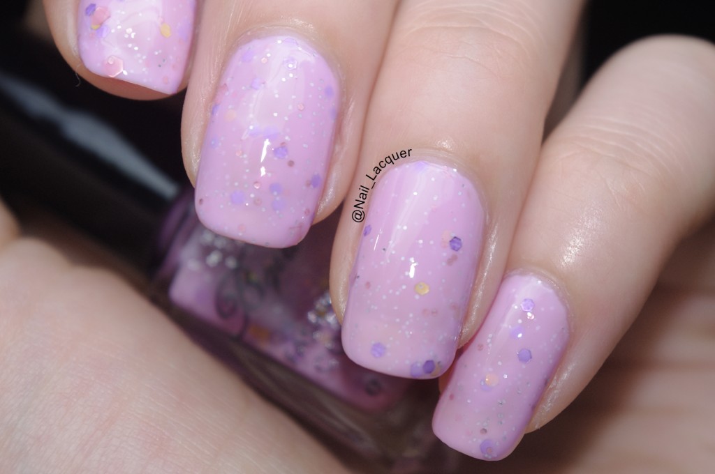born-pretty-store-bgirl-sparkle-yogurt-milky-glitter-polish-review (6)