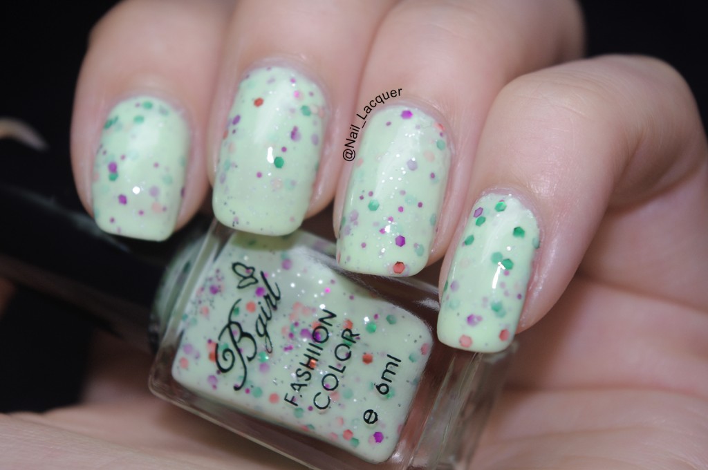 born-pretty-store-bgirl-sparkle-yogurt-milky-glitter-polish-review (9)