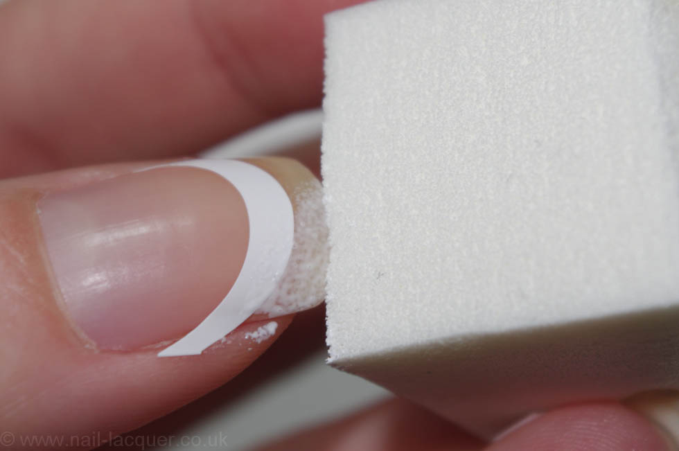 how-to-get-perfect-french-tips (4)